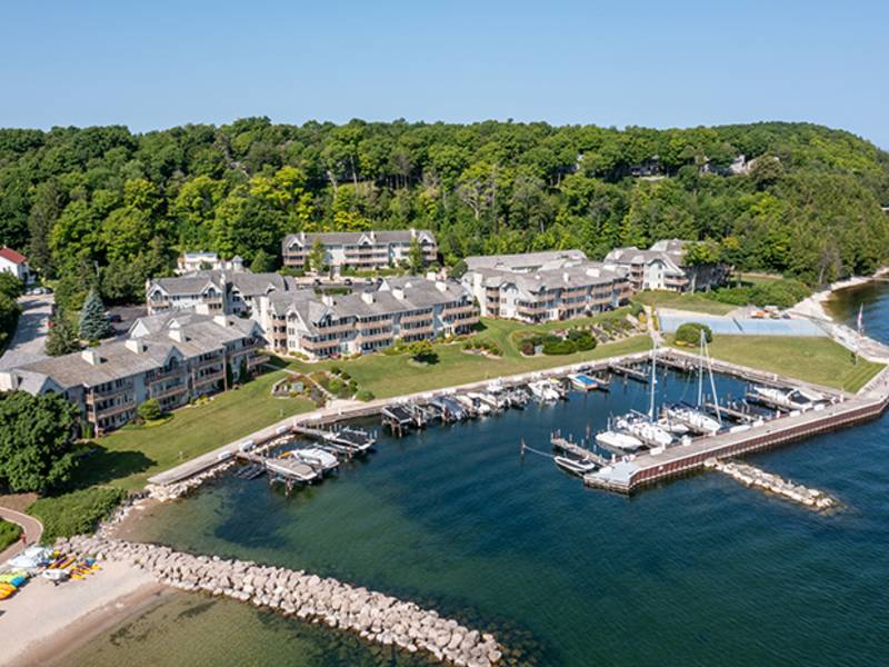 Business Directory Yacht Club at Sister Bay