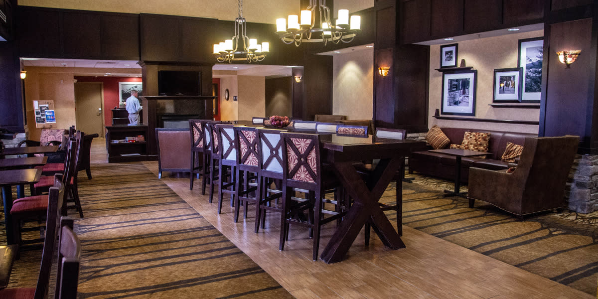 Interior of the Hampton Inn & Suites lobby in Casper, WY