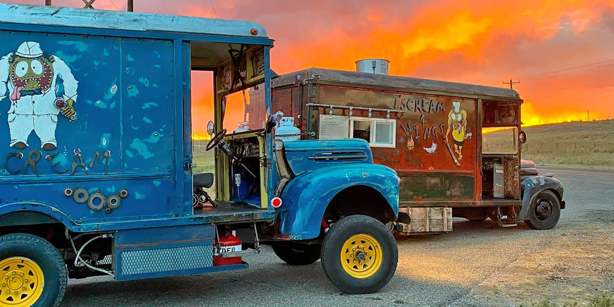 I'Scream 4 Wings and I'Scream 4 Ice Cream food trucks at sunset in Casper, WY