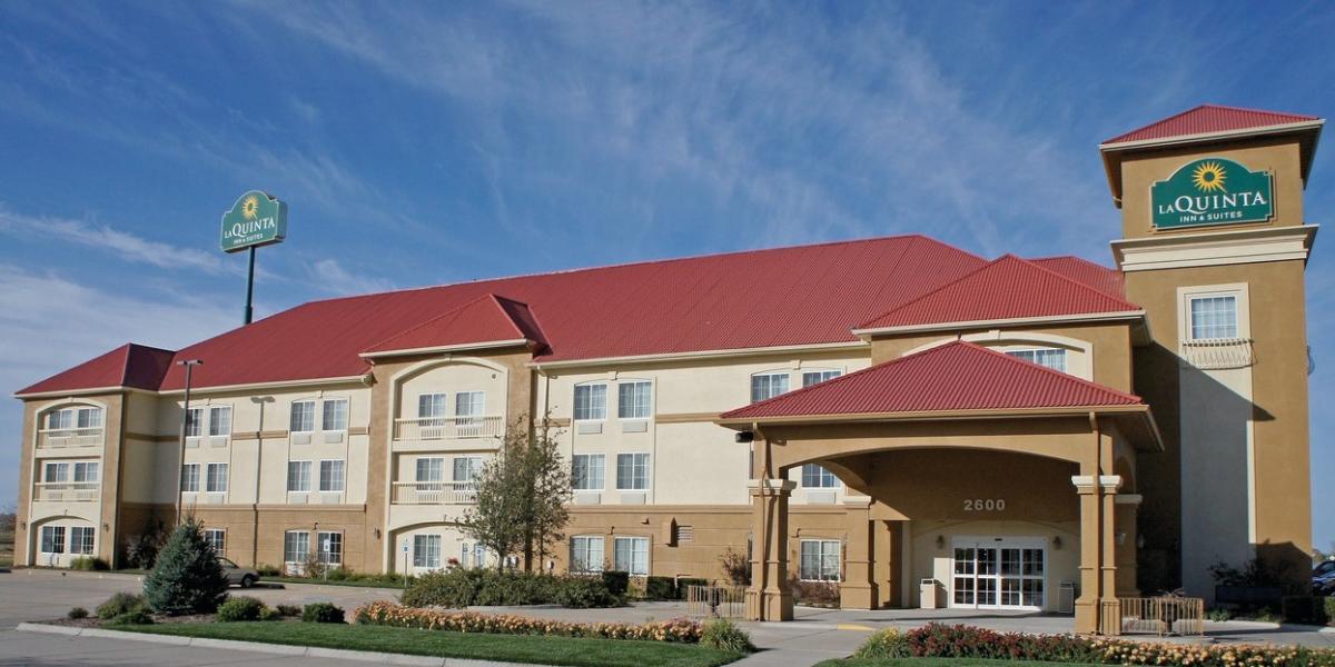 La Quinta Inn & Suites
