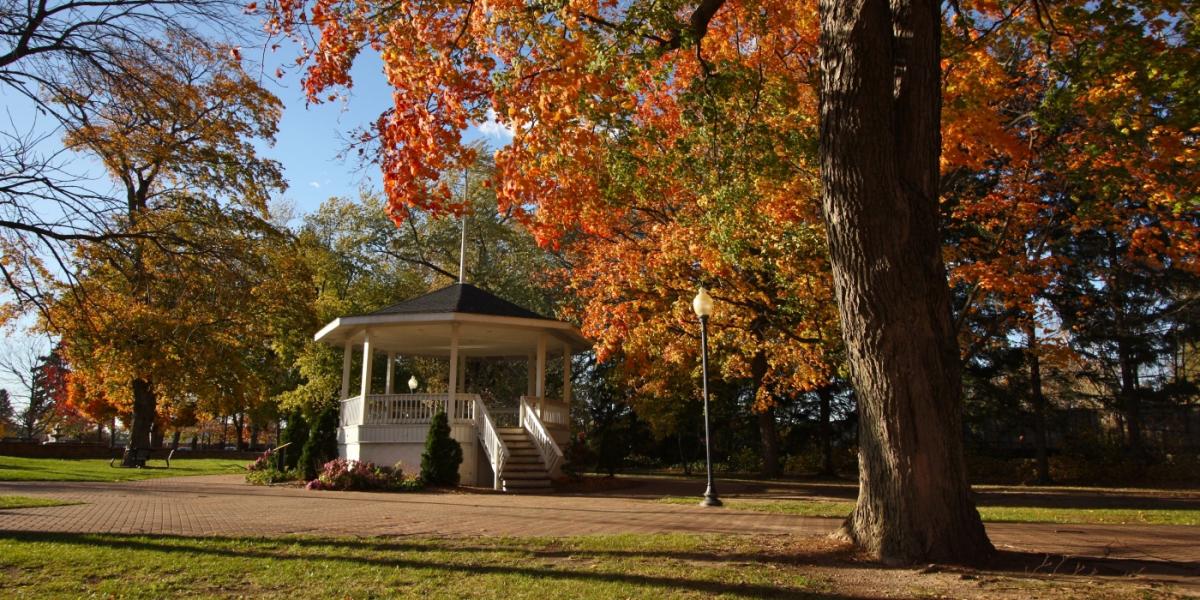 Thomas Centennial Park & Chesterton Bandstand