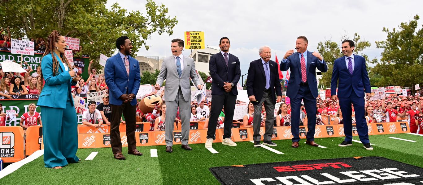 Major Matchups and Rivalry Games on ABC Highlight ESPN's Early Season  College Football Schedule – College GameDay Built by The Home Depot Kicks  Off 2022 at Notre Dame-Ohio State - ESPN Press