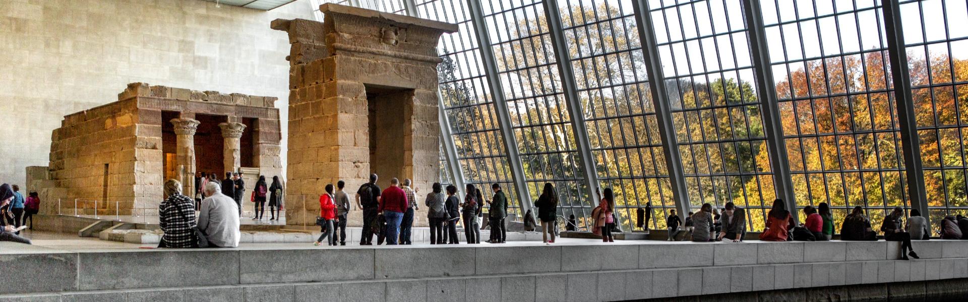 HeaderCrop-Temple-of-Dendur-Metropolitan-Museum-of-Art-Brittany-Petronella_X9A7045
