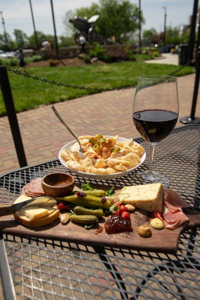 Hickory Wine Shoppe