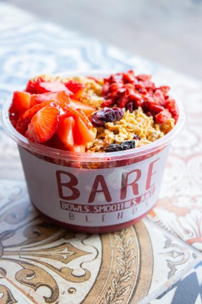 Bare Blends sweetheart bowl with strawberries and other toppings