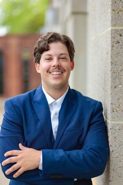 Logan Elrod Headshot