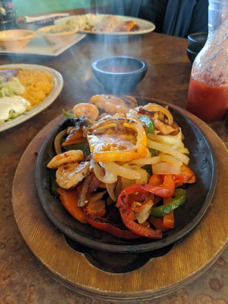 shrimp fajitas at cancun mexican restaurant in newport ky