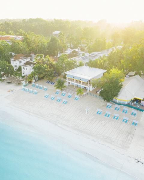 Aerial view of Skylark Resort - Seven Mile Beach