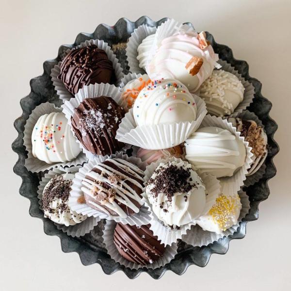 photo of cake balls from Sugar Bee Sweets