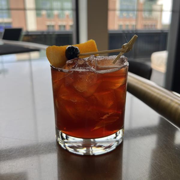 Taverne in The Sky Old Fashioned