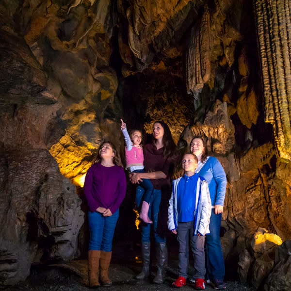Indian Echo Caverns Tour