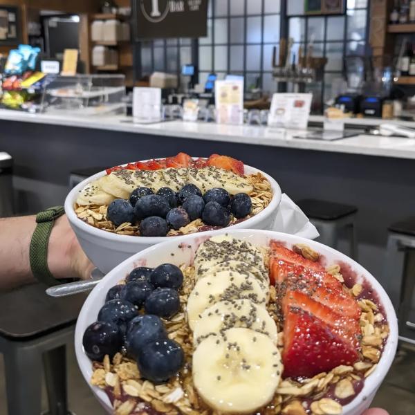 Trifecto Bar Smoothie Acai Bowl