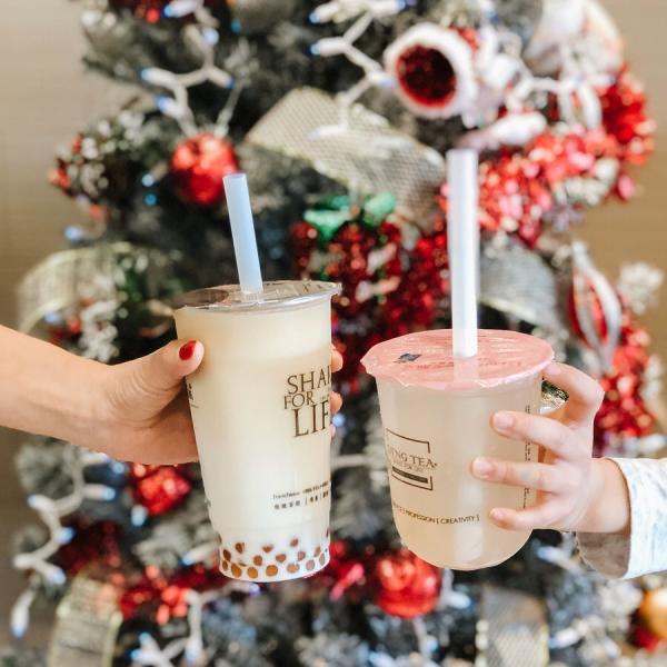 Holiday drinks at Ding Tea