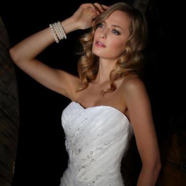 Impression bridal outlet top