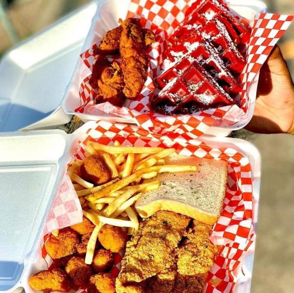 Photo of to-go food from D. Smith's Chicken and Fish
