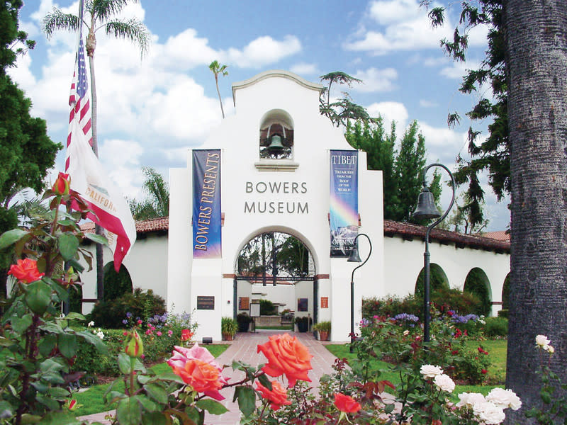 Santa Ana Bowers Museum