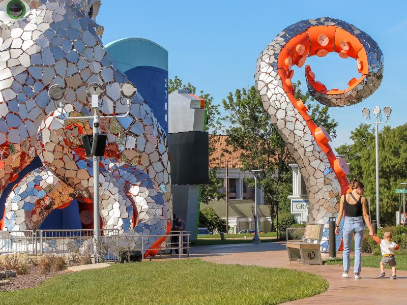 Giant octopus sculpture
