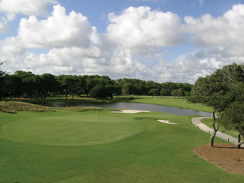 Photo courtesy of Oak Island Golf Club