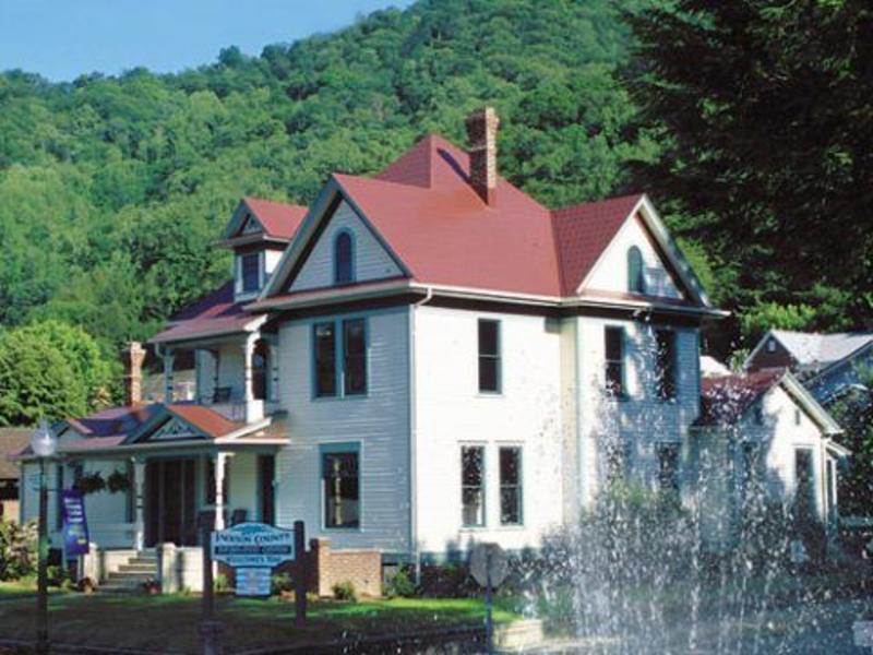 Jackson County Chamber of Commerce and Visitor Center