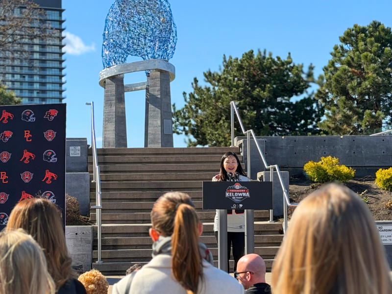 Minister Kang at Touchdown Kelowna Event