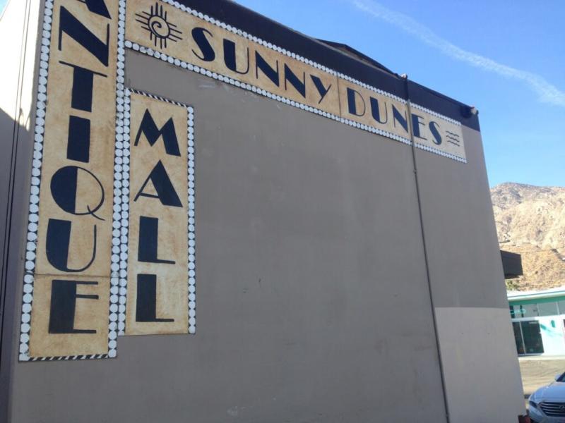 Sunny Dunes Antique Mall sign