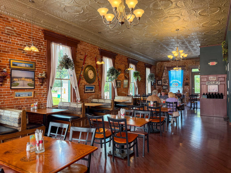 Moser's Austrian Cafe