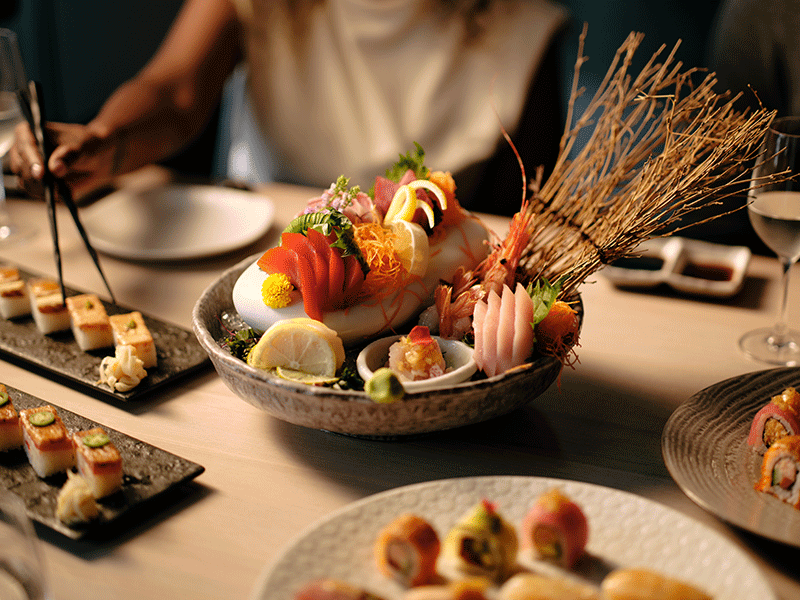 Miku Sushi Plate