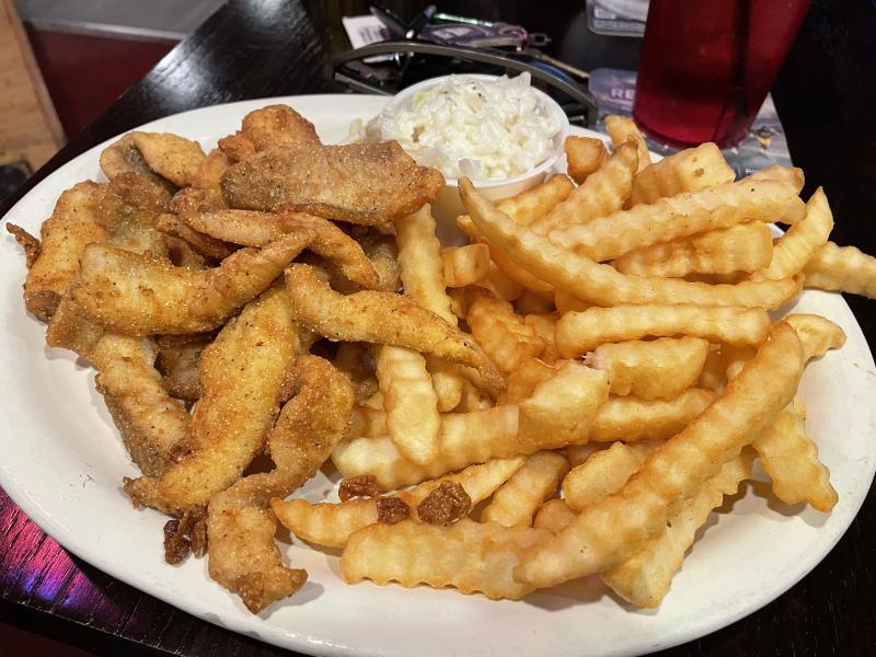 Dining Divas Explore Checkerboard Tavern