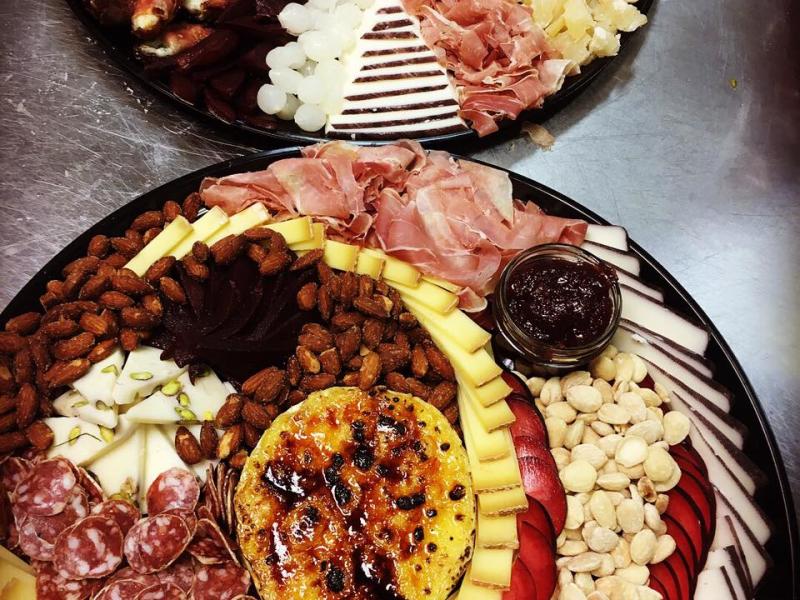 c'est la vie food iteams