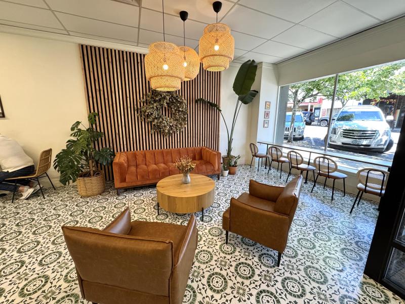 Carino Coffeehouse Interior Image