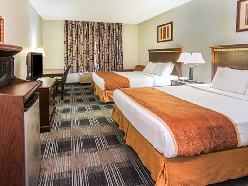 DAYS INN & SUITES VANCOUVER