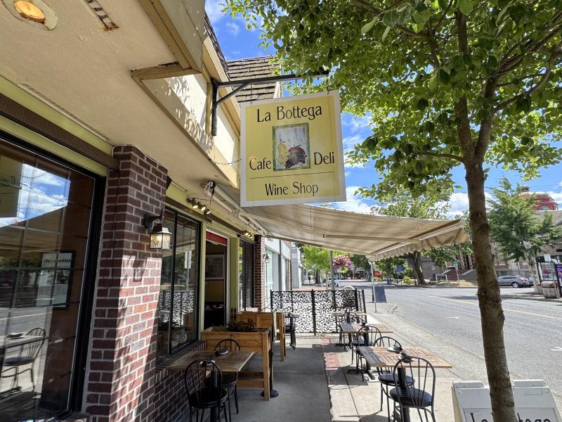 La Bottega Exterior 2025