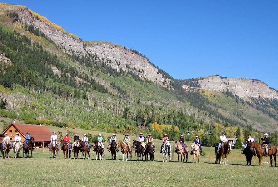 Horseback_riding_in_Durango