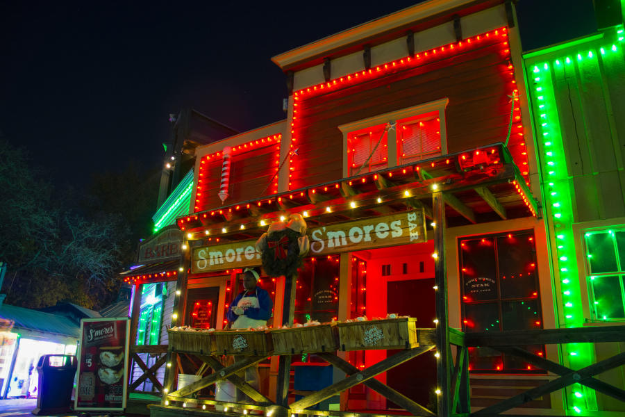 Photo of smores station at Six Flags Over Texas Holiday in the Park