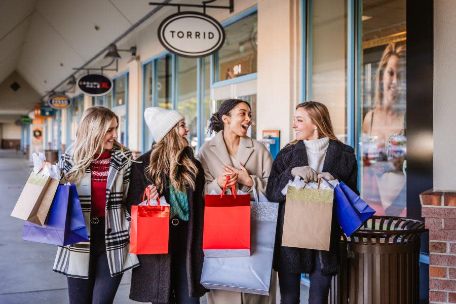 Women Shopping Store