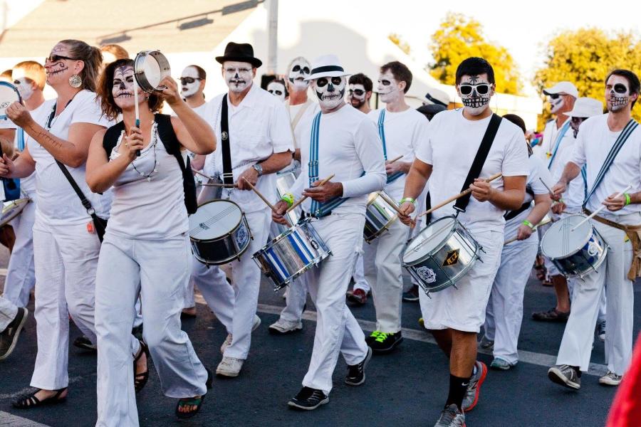 day of dead parade
