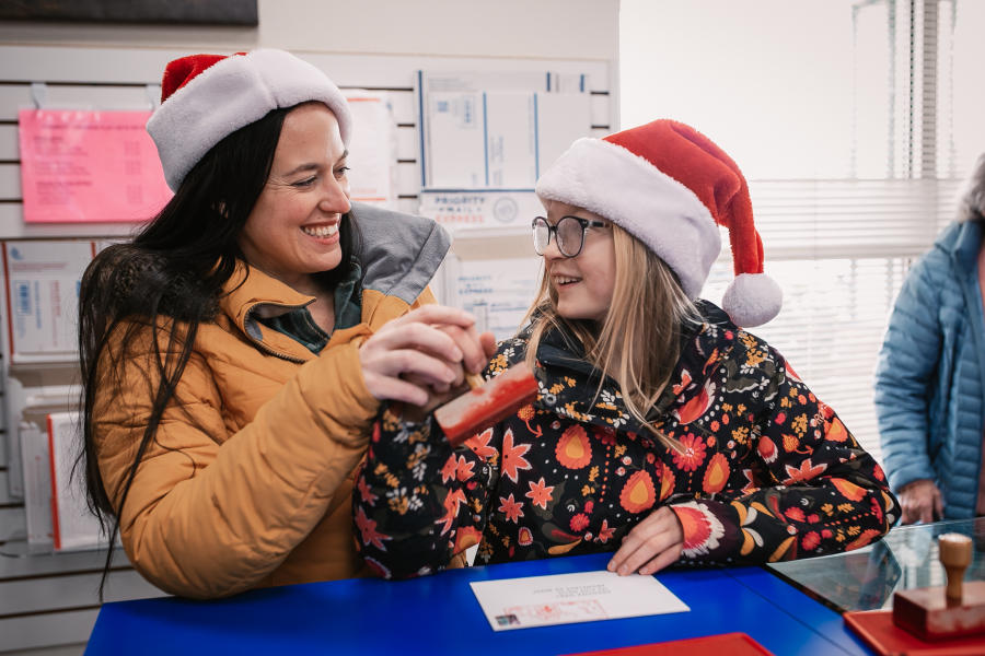 Santa-Claus-Post-Office-Christmas-2024