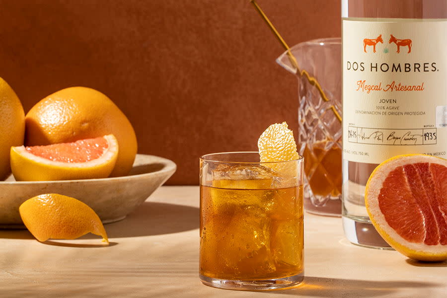 Dos Hombres’ Naughty Toddy