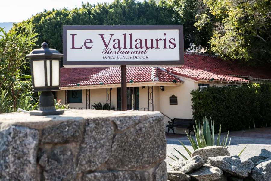 The front of Le Vallauris restaurant in Palm Springs