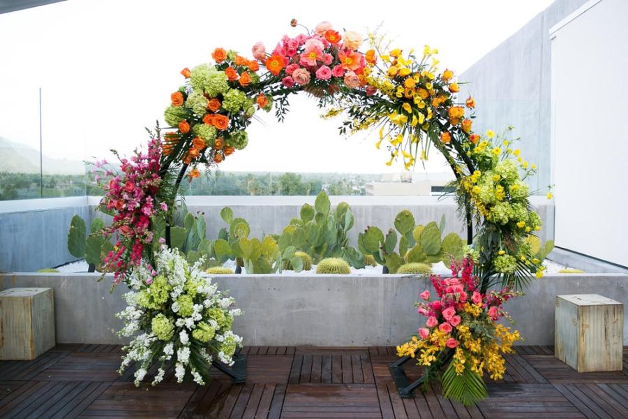 Vaso Bello Celebrations florist