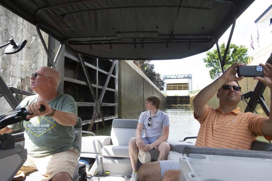 boat on the erie canal
