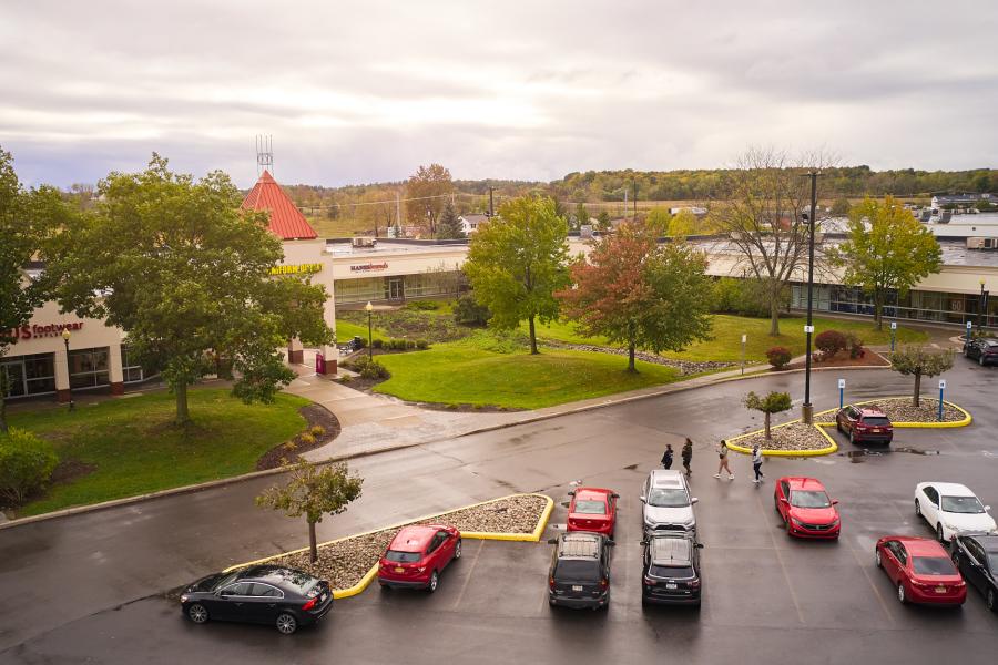 Finger Lakes Outlet Mall