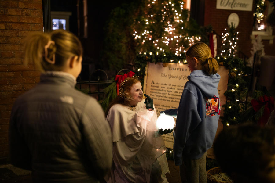 A Christmas Carol Stroll 2023