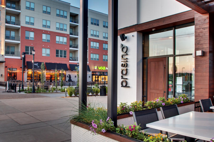 Prasino at Streets of St. Charles