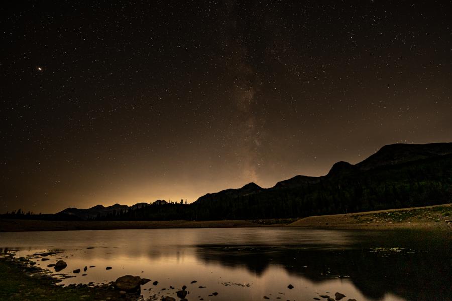 Silver Lake Flat Reservoir under the stars