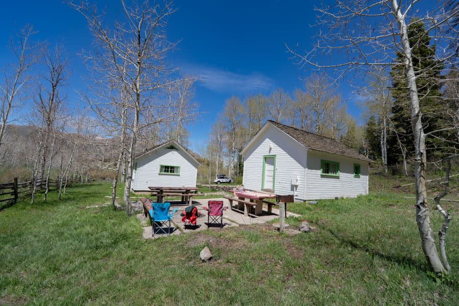 Payson Lakes Guard Station back of house