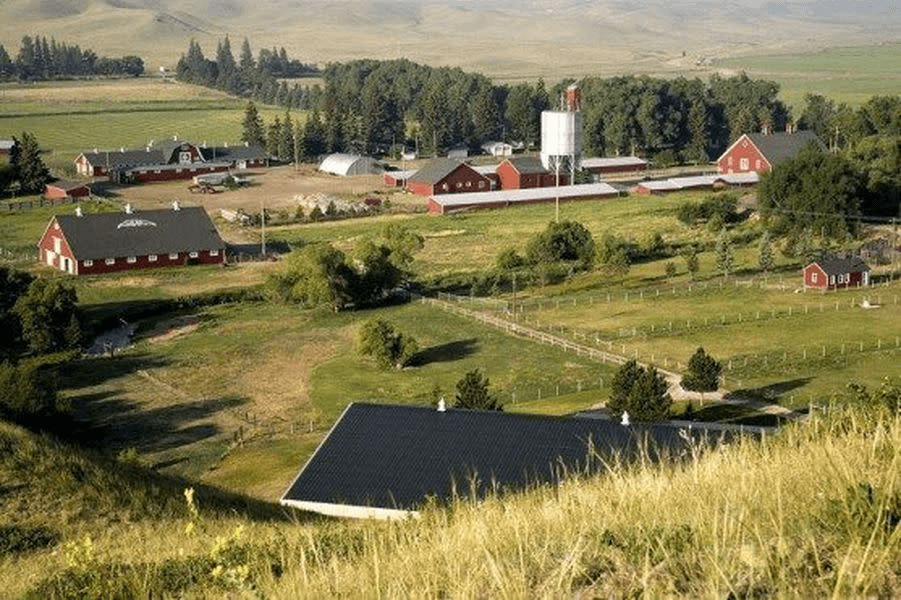 A scenic view of Wyoming Hereford Ranch.
