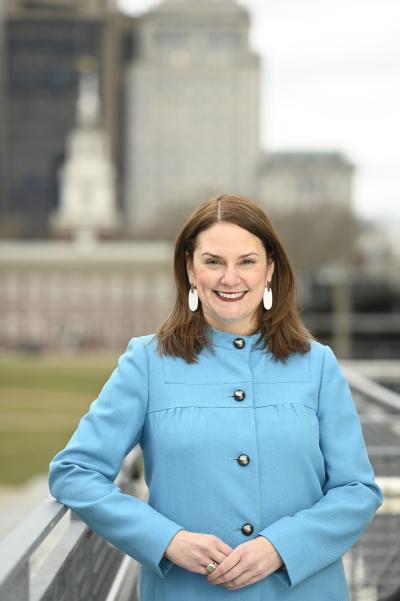 Meg Kane headshot