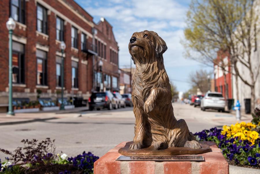 BEnji the dog statue in Downtown McKinney