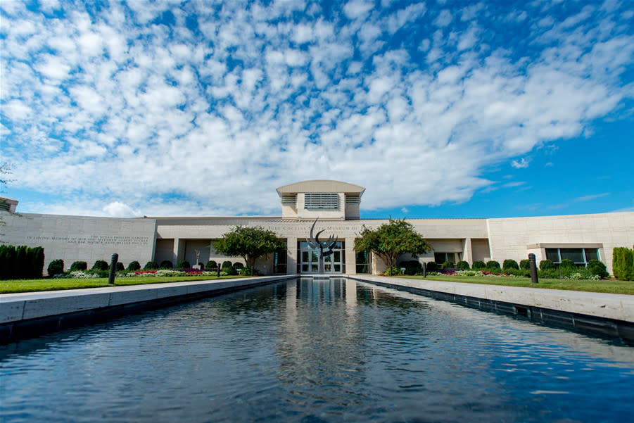 JULE COLLINS SMITH MUSEUM OF FINE ART